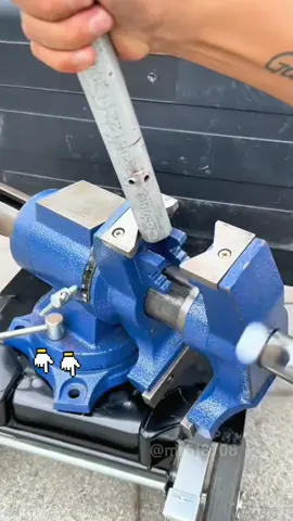 【Ready Stock】 6 Inch Swivel Ba#Heavydutybenchvise #Tablevise #Hardware #Repairtools #Highperformanceutilitytools#fyp #foryou #toolstoday #TikTokAwardsMY2024 #goodthingmalaysia 