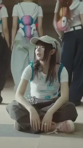 #HANNI fancam ☆ @𖦹̶ ֹ ִ 𝐉u𝕝ι౿﹗ׅ💭 | about to do homework #hanni#fancamm #fyppppppppppppppppppppppp #newjeans 