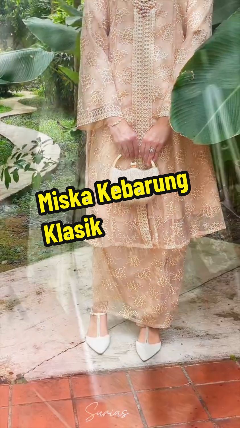 BEG KUNING SINI•••> @Surias | Outfit Ideas👜  Sumpah Lawa Sangat Baju Kebarung Klasik Miska ni✨ #kebarungklasik #kebarunglabuh #kebarung #bajukebarung #outfitklasik 