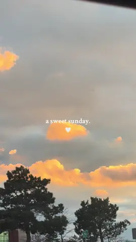sunday love🤍 #dayinmylifevlog #sundayreset #slowsunday 