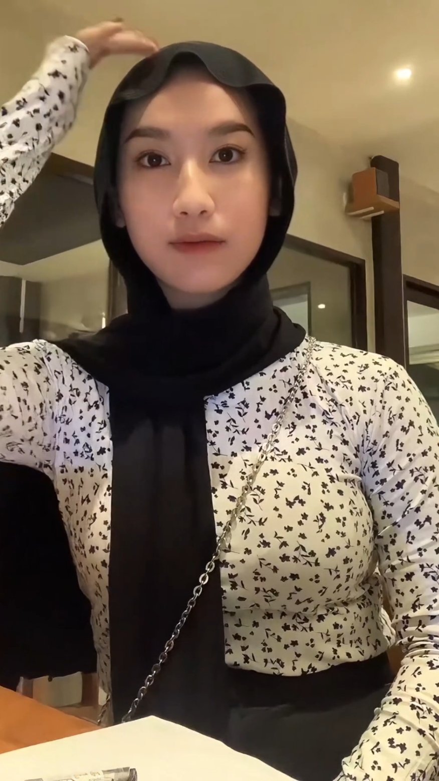 Lagu kisinan emang secandu itu #fyp #repost #hijabitiktok #yangcantik2aja #jilbabcantik 