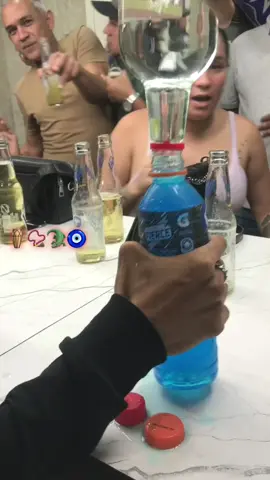 a la una, a la dos y a tomar 😌 #anis #gatorade #afro #afrohouse #🇻🇪 #vnzla🇻🇪 #canguros #teamcanguros🦘 #viral #parati #videoviral #fyp #paratiiiiiiiiiiiiiiiiiiiiiiiiiiiiiii 