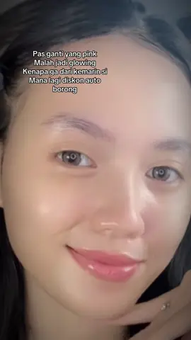 Yang pink beneran seampuh itu jdi glowing parah sayyy #skintific #moisturizerviral #moisturizer 