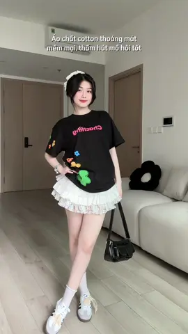Chiếc áo thun siêu hot dạo gần đây ^^💕 #chaching #wearyourluck #onegr #outfit #outfitideas #fashion #viral #xuhuong #goclamdep 
