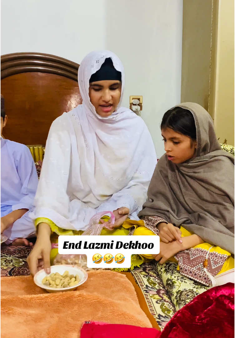 #punjabifamilyofficail #foryou #fypツ #welovetismile #foryoupage #village #trending #punjabi #funnyvideo #viral #funny 