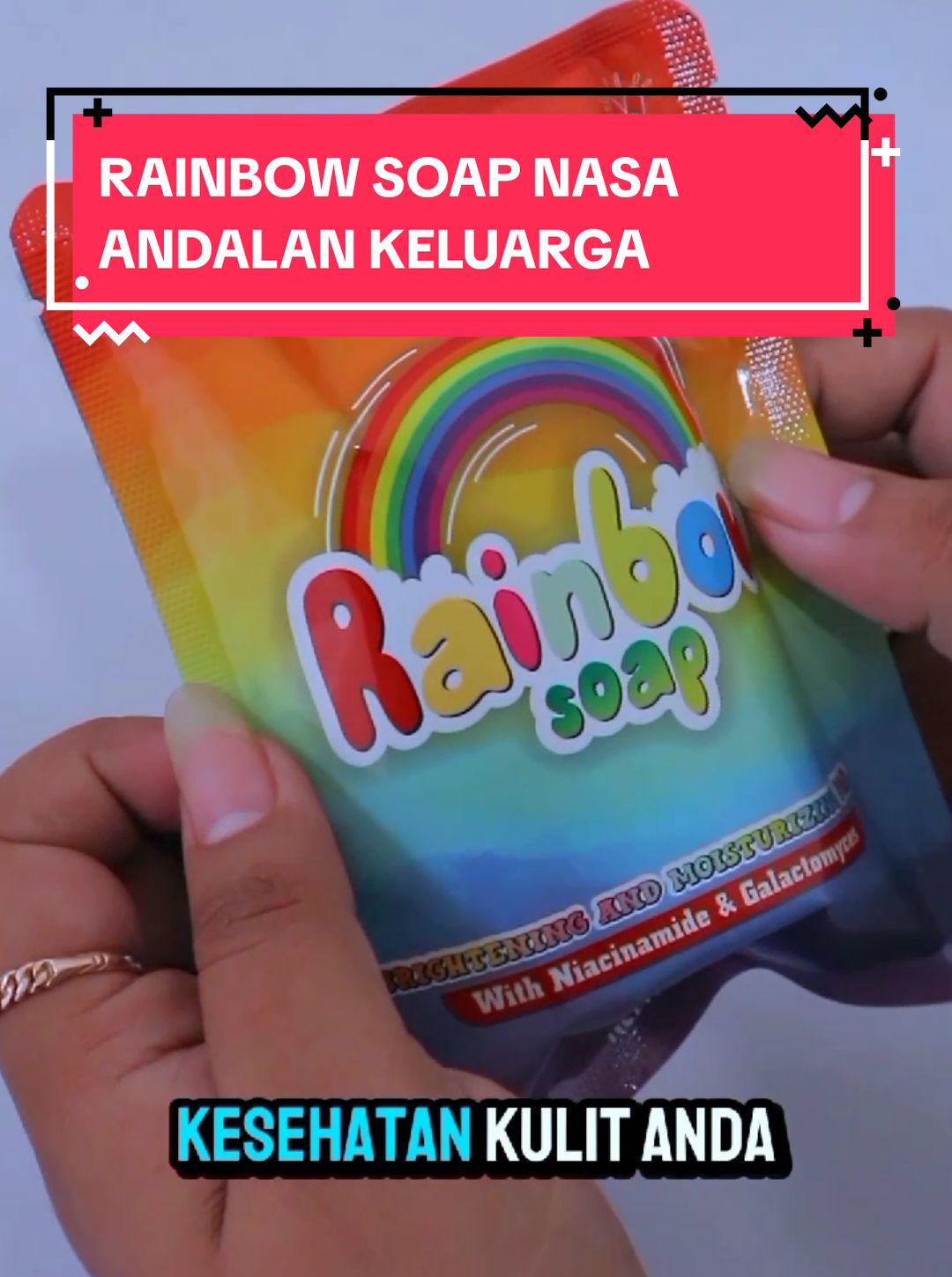 FIX RUTIN PAKE INI AUTO CERAH😍🤩 Siapa sih yang gamau tambah cerah? Emang bisa bikin tambah cerah🥲🤏🏼  Bisa dong! Kandungan niacinamide yang ada didalamnya bisa membuat kulitmu tampak lebih cerah 🤩😍🤍 Yuk cobain pakai rutin mulai sekarang‼️ #rainbowsoap #orysoap #orysoaprainbow #produknasa #sabunviral #rekomendasisabun #fyp 