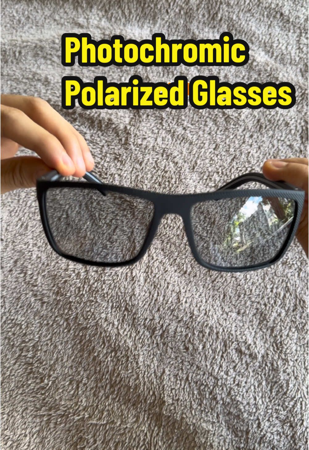 Anti-glare Photochromic Polarized Glasses #polarizedsunglass #antiglareglass #photochromiceyeglass #sunglasses #nightglasses #antibluelight 