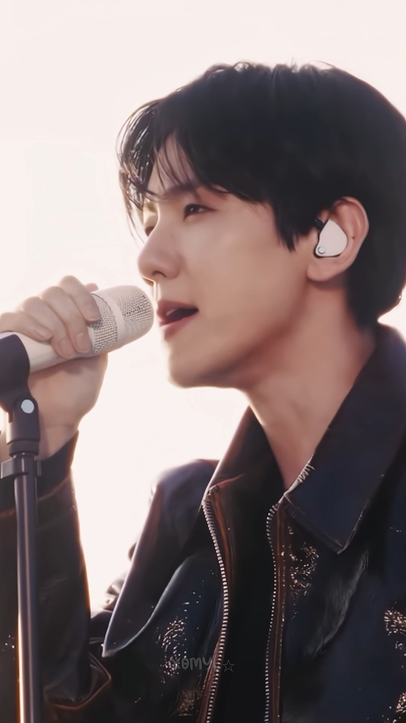 BAEKHYUN 'Rendez-Vous' Live Clip #baekhyun #exo #weareoneexo 