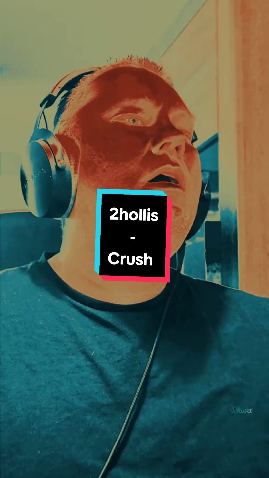 I got this song requested but it's no official full instrumental available. So I had to choose a making of, but I can't use this for more of this song. I hope to find an isntrumental soon. #musikvomp #2hollis @2crush22 #crush #coversong #remix #music #viralsound