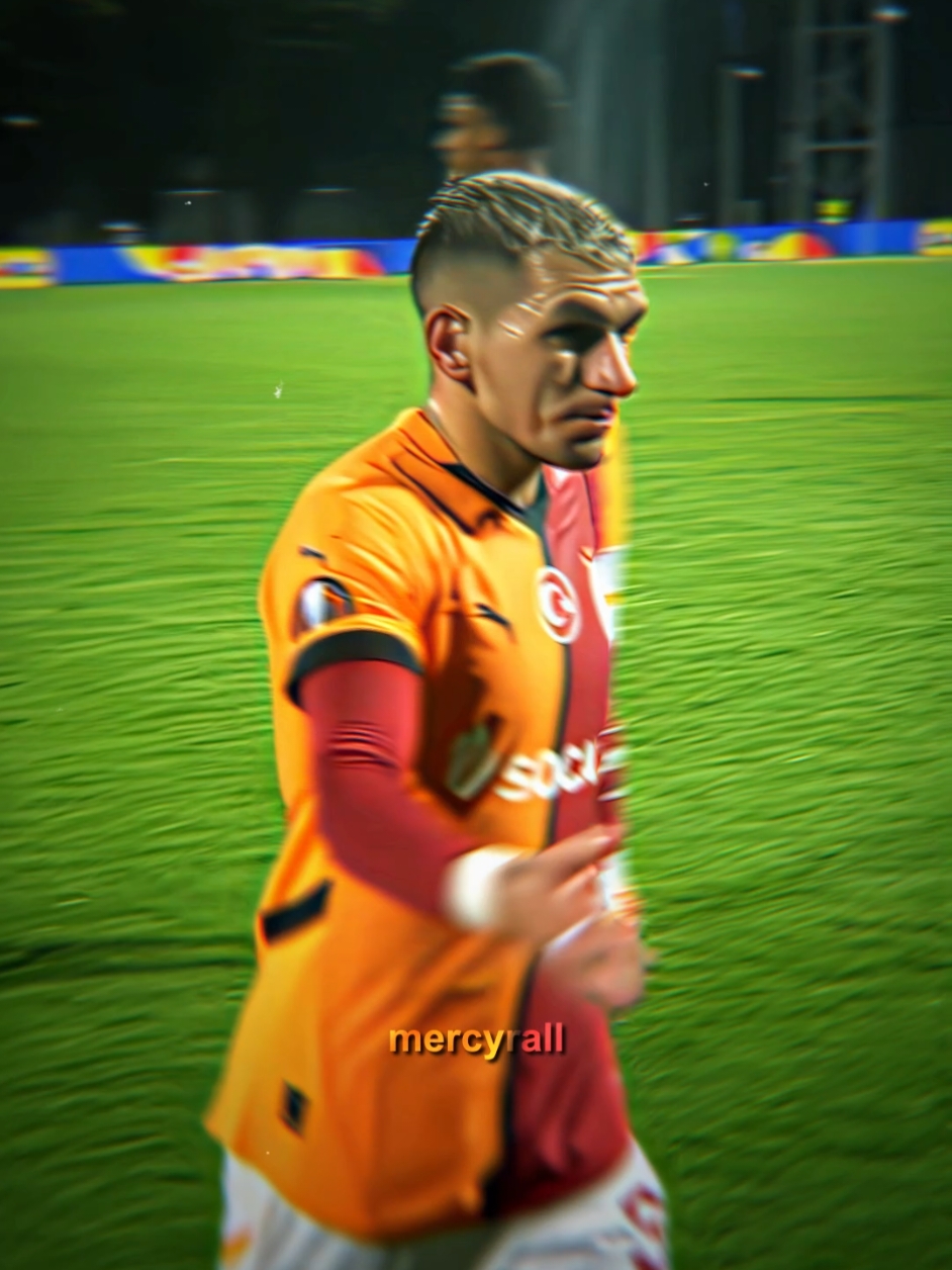 🐜 . . . #lucastorreira #galatasaray #cimbom #edit #4k #last #lastpread #fyp #edit #viral #keşfet  #global 