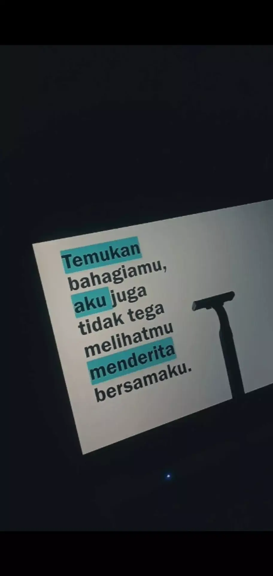 cari saja kebahagiaanmu dengan yg lain #untukbahagia#sadardiri#sadvibes🥀#foryoupage 