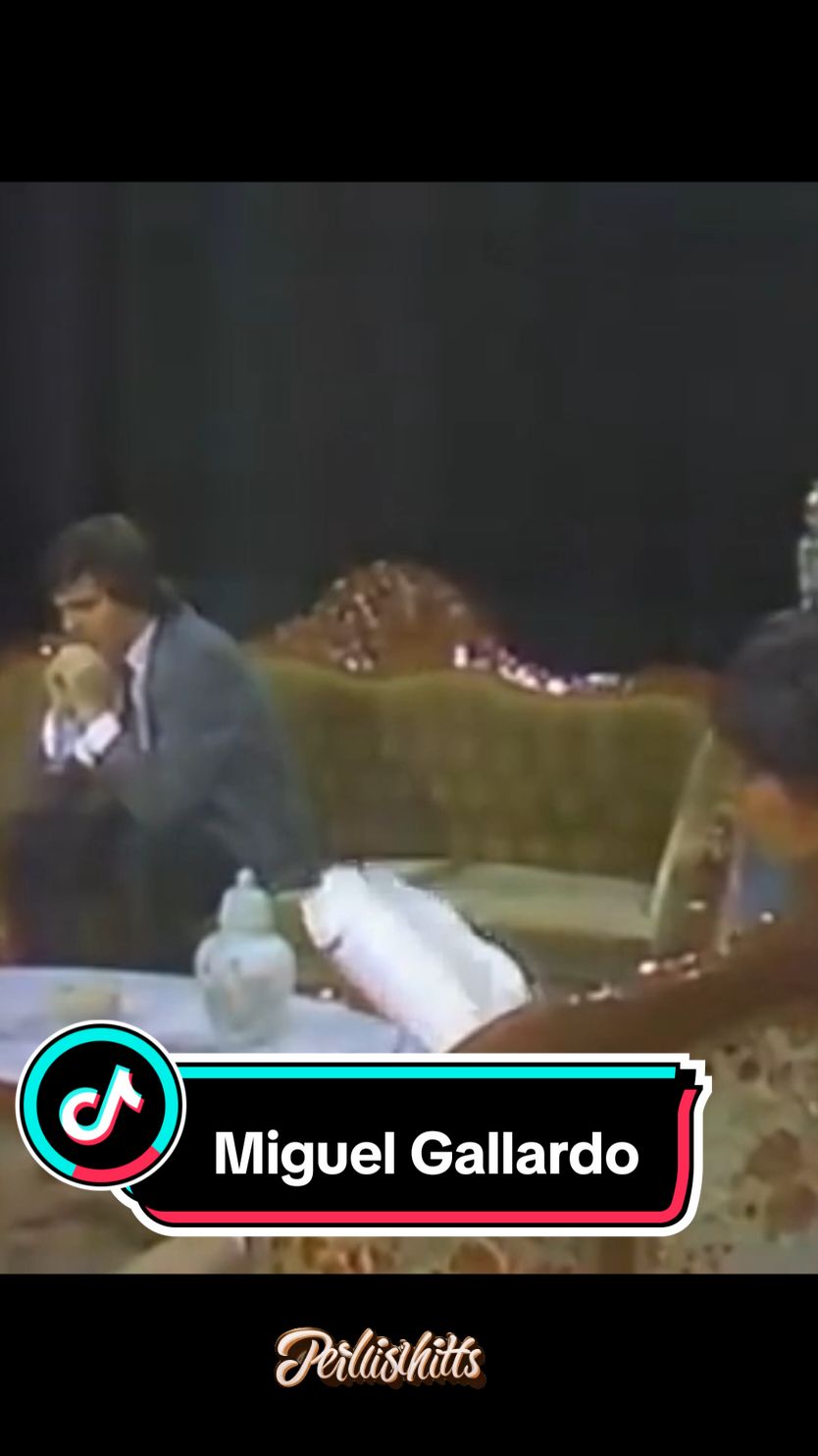 José Miguel Gallardo Vera (Granada; 29 de septiembre de 1950 - Madrid; 11 de noviembre de 2005), más conocido artísticamente como Miguel Gallardo, fue un cantautor, músico y productor español. Hoy se cumple un año más de su partida, siempre lo recordaremos con sus hermosas canciones QEPD, RIP. Hoy tendrás amor que perdonarme - Saldré a buscar al amor - Violinista - Mientras te amo. #perlishits #in0lvidables #parati #miguelgallardo #violinista #romanticasdesiempre #60s70s80s90s00s #pop #baladasenespañol #españa #colombia🇨🇴 #musica #videosmusicales #baladasromanticas #qepd 
