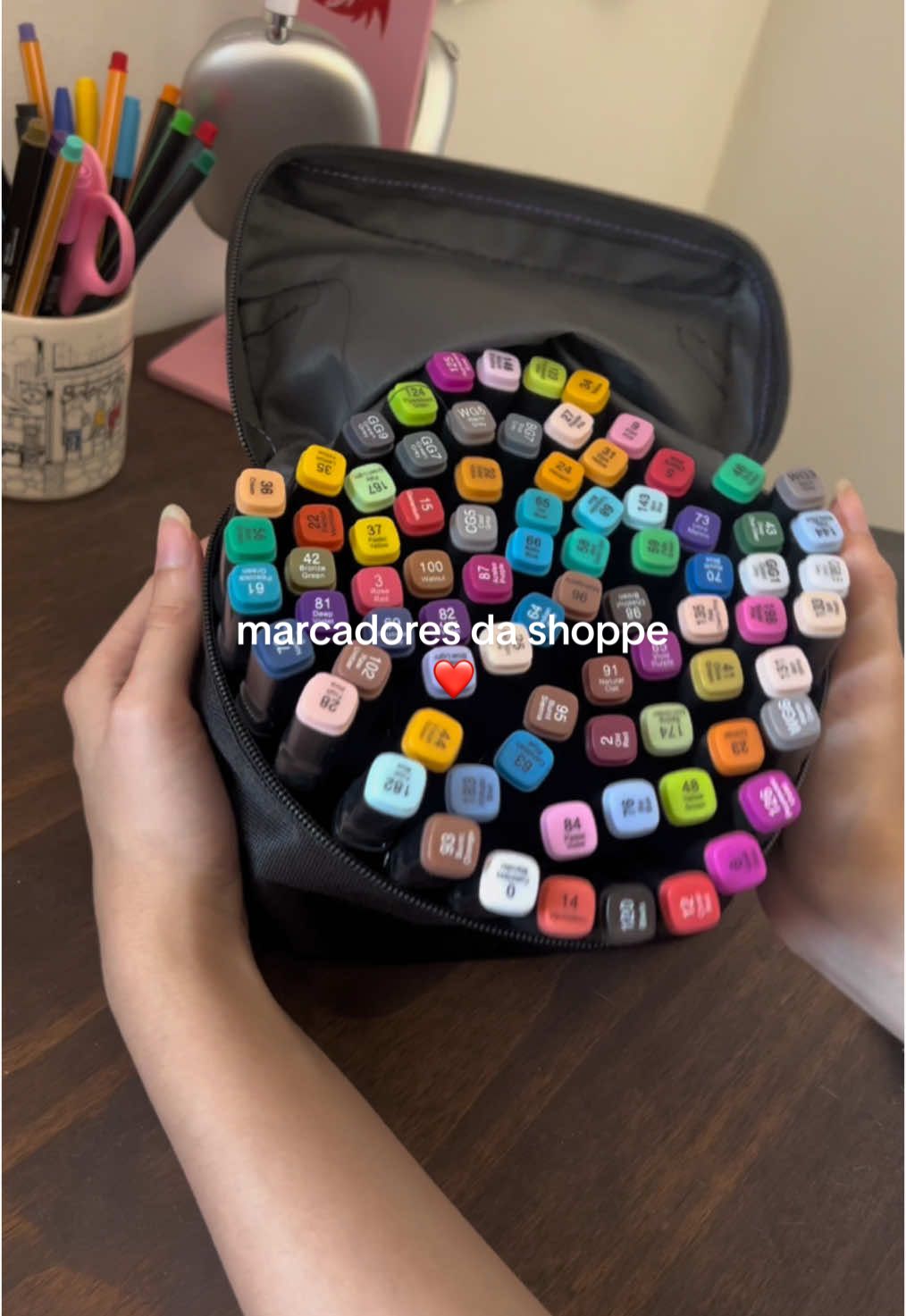 coloring girl era 💖✨🫶🏻💋 comprei e testei com vocês as canetas marcadoras da marca touch da shoppe! vem ver o que eu achei delas 🫶🏻 link nos comentários e bio  #shoppe #achados #compras #colorir #bobbiegoods #marcador #touch 