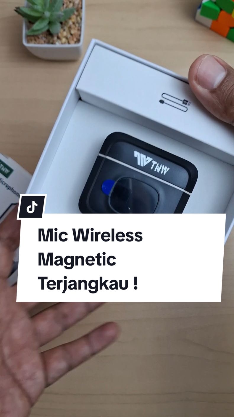 Mic Wireless Harga Terjangkau Magnetic. TNW A28 #micwireless #mickontenkreator #micngonten #micclipon #miccliponwireless #tnwa28 #mictnw 