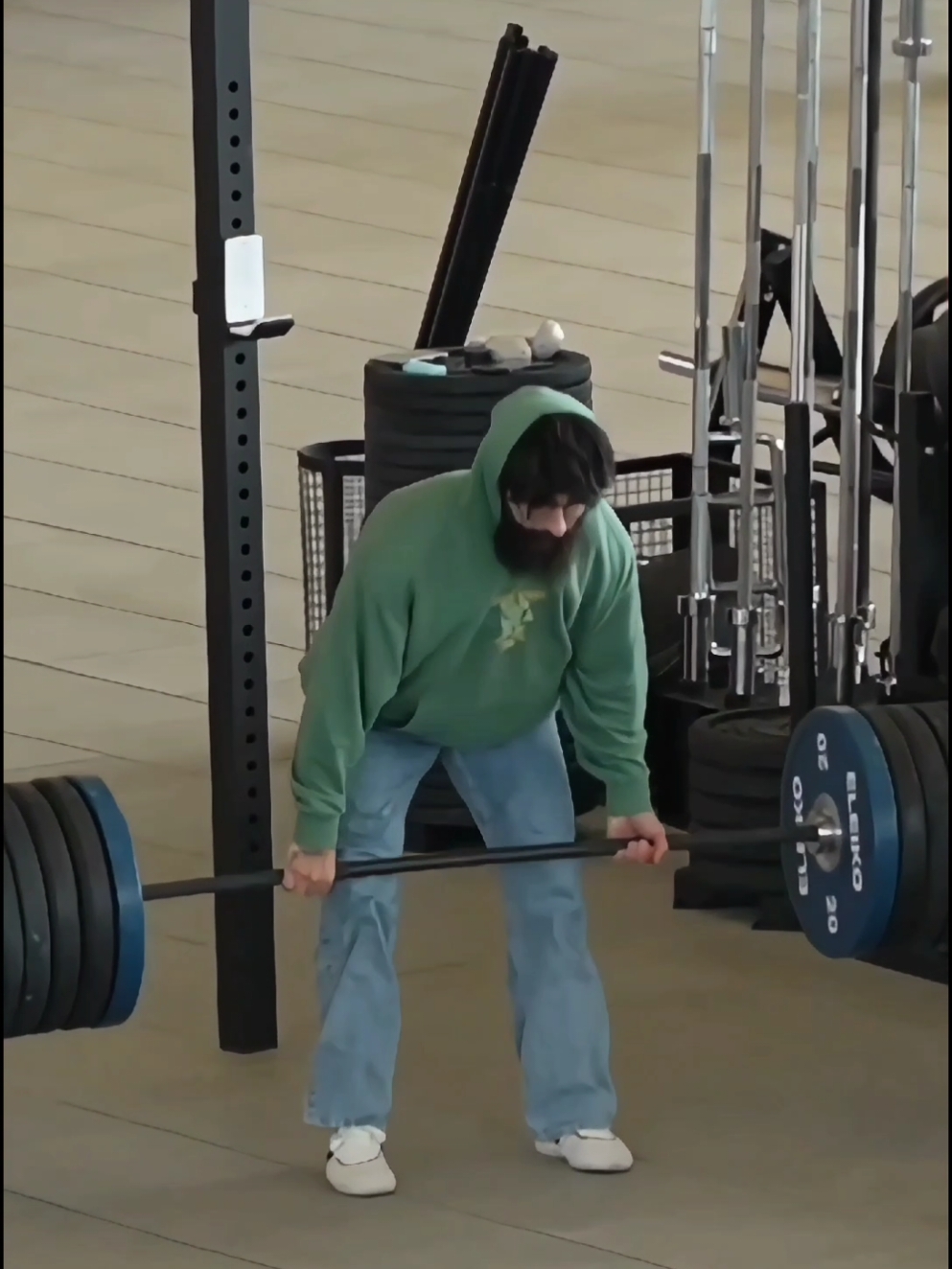 Crazy prank of two powerlifters #anatoly #anatolyofficial #pranks #gym #gymprank 