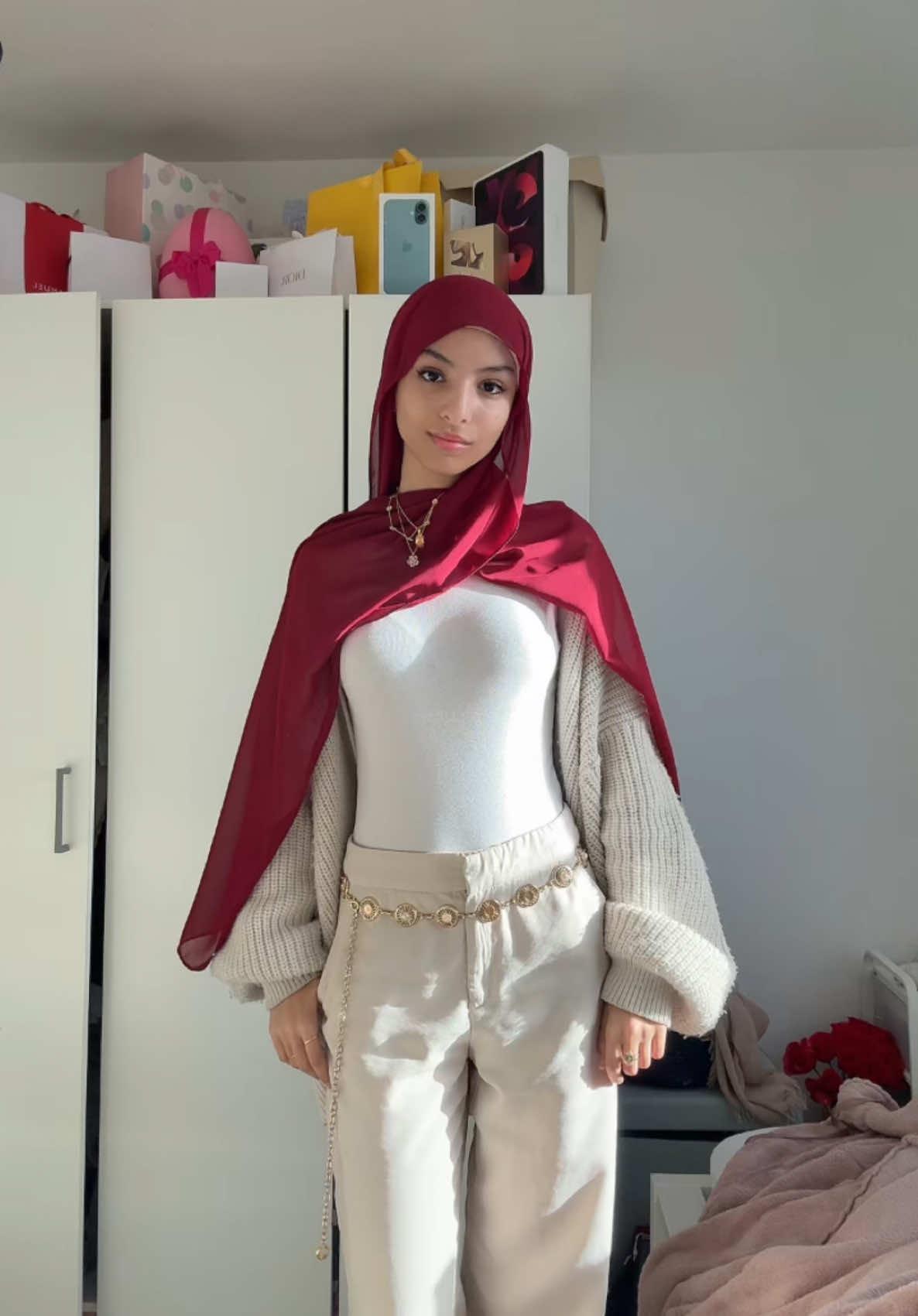 Ootd with my all time fave hijab #hijab #foruyou #fyp #modestfashion #hijabifashion #fitinspo #OOTD #sixthform #ootdhijab #sixthformoutfits #formal