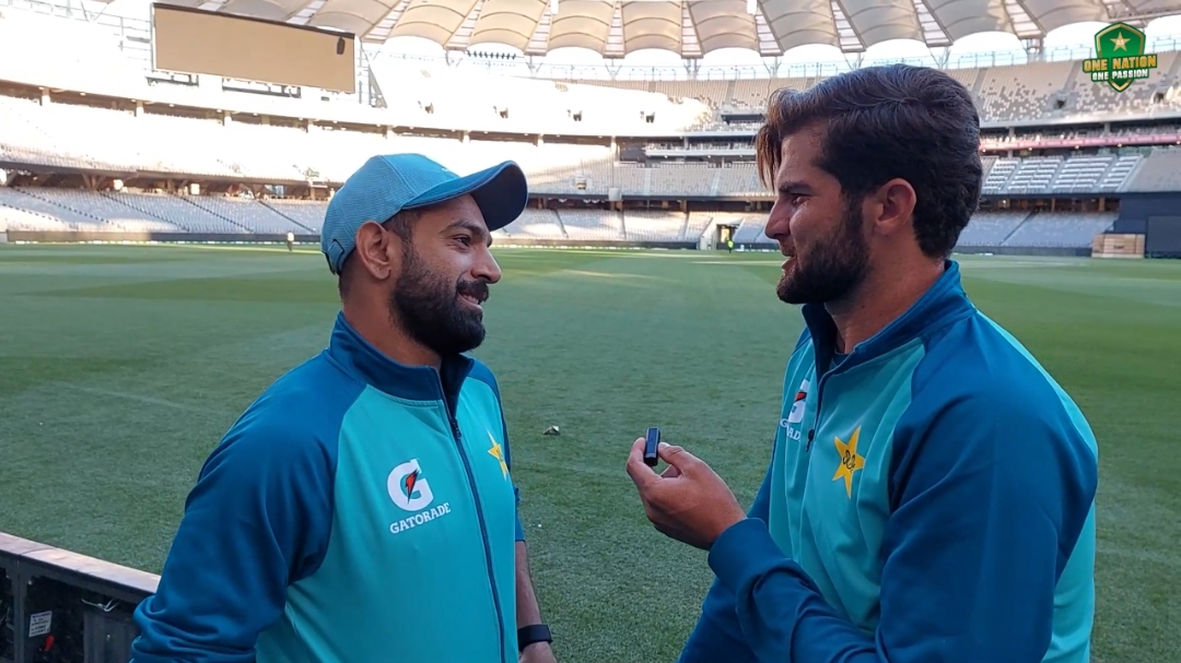 Of Shaheen Afridi's early breakthroughs and Haris Rauf's fiery pace 🔥 Catch the star fast bowlers recapping the ODI series win over Australia 🎙️ #AUSvPAK 