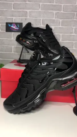 - LANÇAMENTO 🤩 - AIR MAX PLUS TN BLACK🤩🎄 - TAM: 38 ao 43 - FRETE GRÁTIS PARA TODO O BRASIL 🇧🇷  - ENTREGAMOS NAS ESTAÇÕES DE (SP) 🚉 VOCÊ AINDA GANHA UM BRINDE EXCLUSIVO 🎁 #viralvideos #viral #airmaxplus #vietnam #fy 