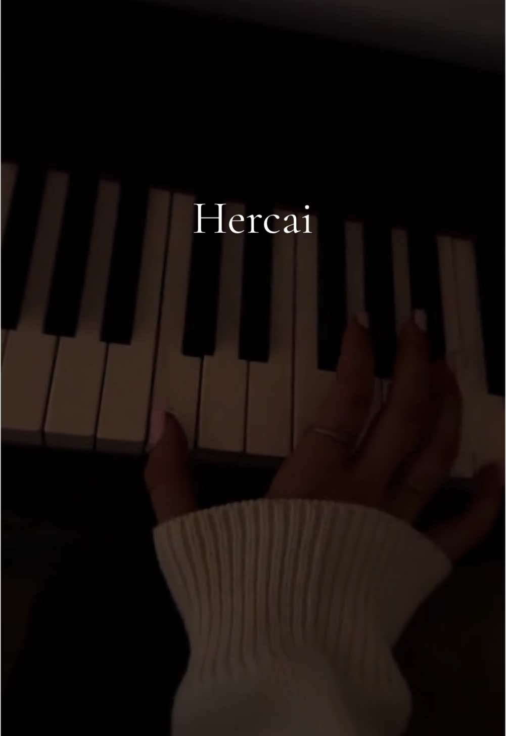 hercai…🥀🎶 #hercai #dizi #reyyan #miran #turkishseries #turkish #türkiye #mardin #47 #piano #tutorial #pianotutorial #klavier #fyp #viral_video 