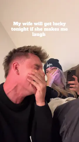 I married a comedian 🤡 #funnycouple #couplehumor #marriedhumor #marriedlife #marriedtiktok #couplecomedy #couplesoftiktok 