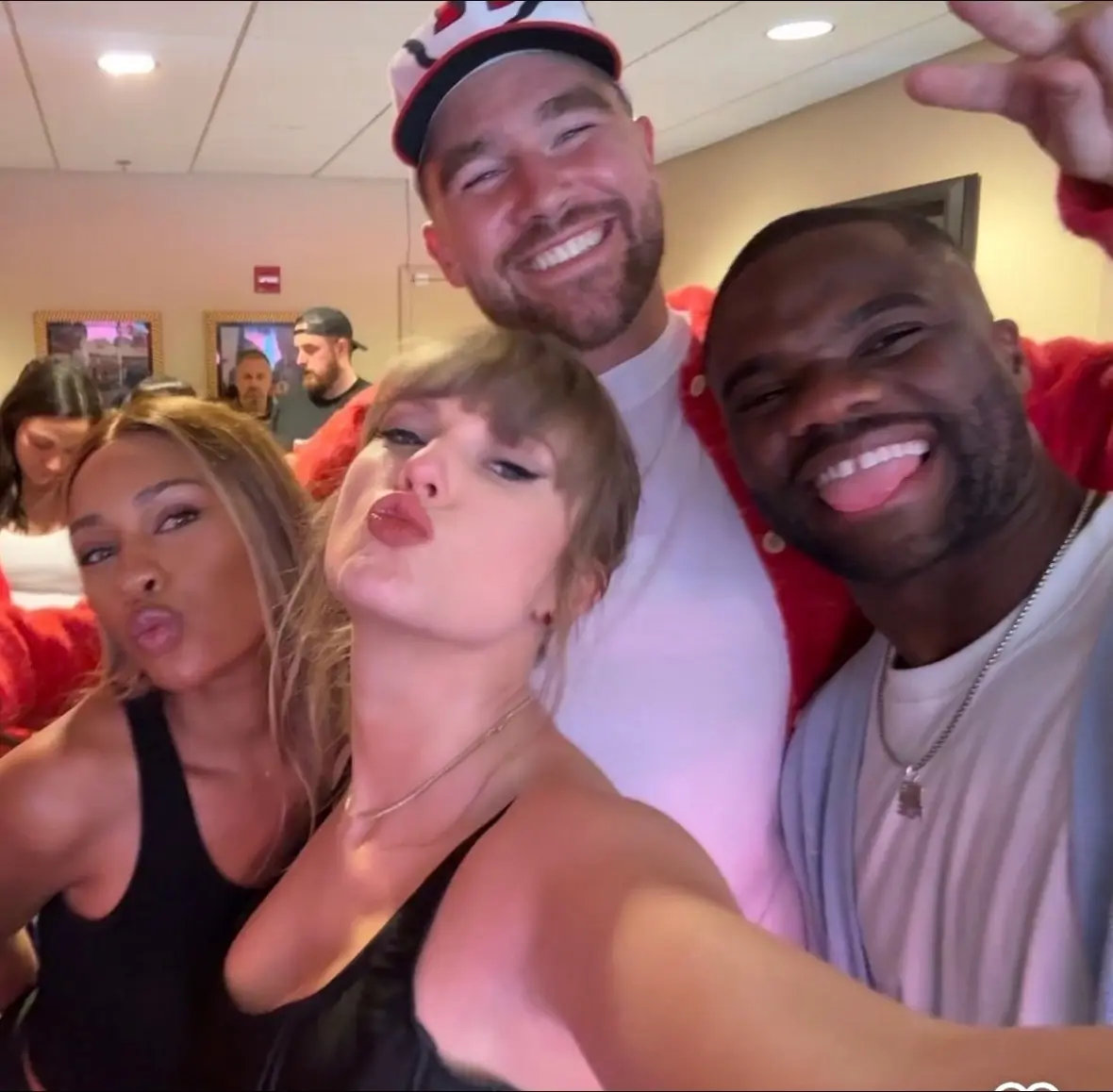 #kcchiefs #traviskelce #taylorswift #swifttok #tayvis #travisandtaylor #tnt #traviskelce87 