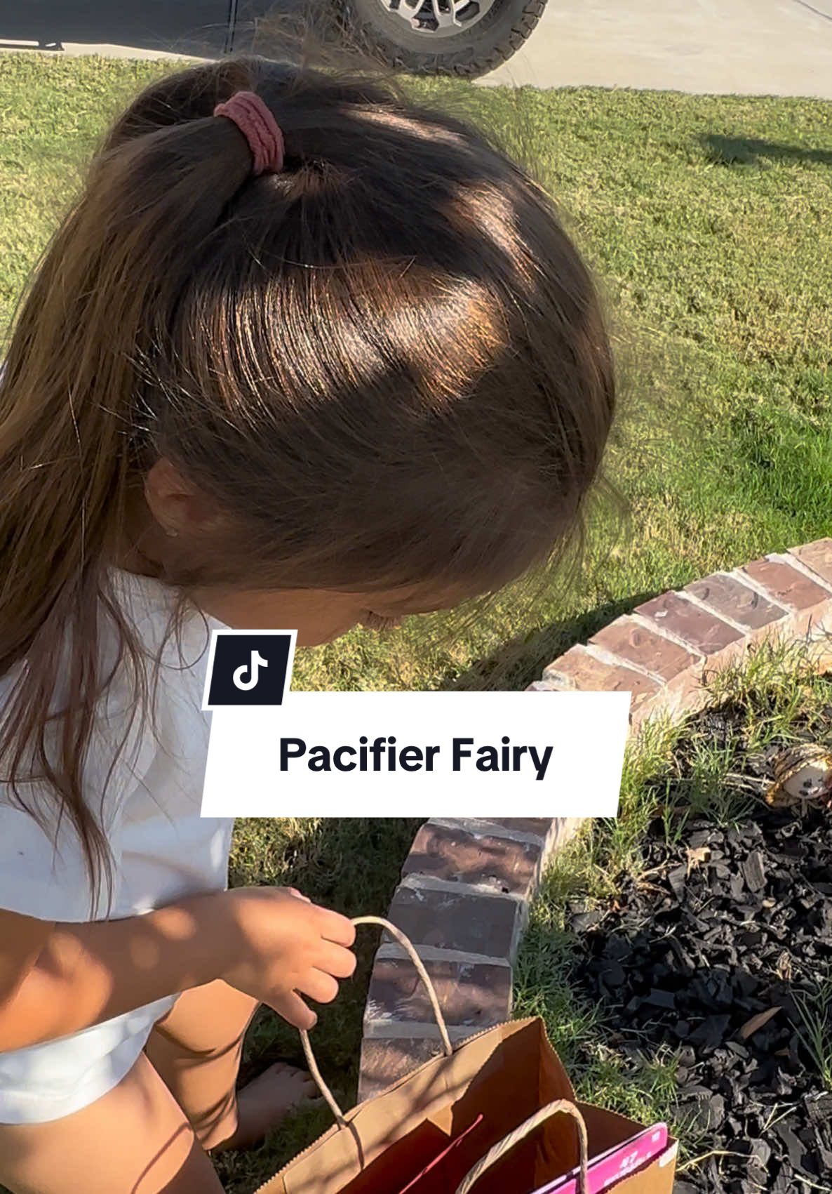 Weaning my daughter off her pacifier 😫 #pacifier #toddlersoftiktok #toddlermom #fyp #pacifierfairy 