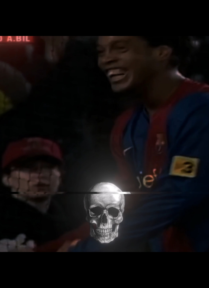 ronaldhino en el barça ☠️... #edicion #Soccer #skills #skill #futbol⚽️ #futbol #edits #Edit #editing #footballedit #footballedits #phonk #skillsfootball #juego #ronaldinho #ronaldhino🇧🇷 #editronaldinho 