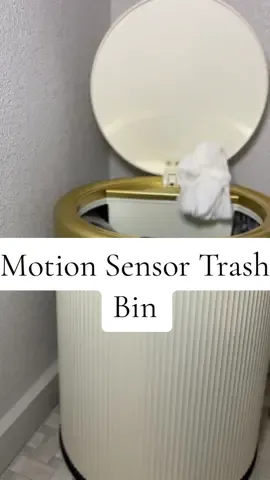 Keep your crazy hidden with @Pukomc’s gorgeous motion sensor trash can! #trashcan #trashbin #coveredtrashcan #pukomc #blackfridaymegasale #motionsensor  #motionsensortrashcan 