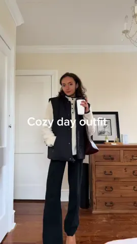 We love a cozy outfit 🤍 @Sézane #sezane #sezanelovers #cozyoutfit #cozy #cozyvibes #outfitinspo 
