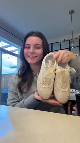 Cutest girly sneakers! @ALOHAS #alohas #sneakers #crochet #lace #shoes #christmas #christmasgifts #giftforher #present #cute #girly 
