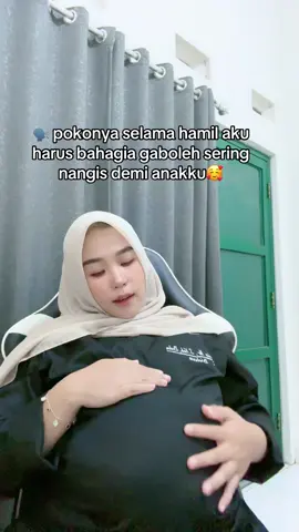 Apa yang bikin kalian sering nangis selama hamil?🥹 bumil di usahakan sebisa mungkin jangan stres / banyak pikiran, cemas berlebih, jangan sering nangis, agar tidak menganggu kehamilan nya🤗#bidansilviahardiyanti #bidansilvia #edukasibidansilvia #edukasibidansilviahardiyanti #edukasibidansayang #bidansayang #edukasikehamilan 