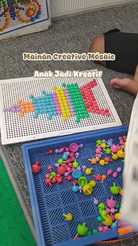 mainan kreativitas anak dan juga dapat melatih motorik anak, anak bisa membuat berbagai macam pola gambar.  #mushroom #mainanmushroom #mainancreativemozaic #creativemosaic 