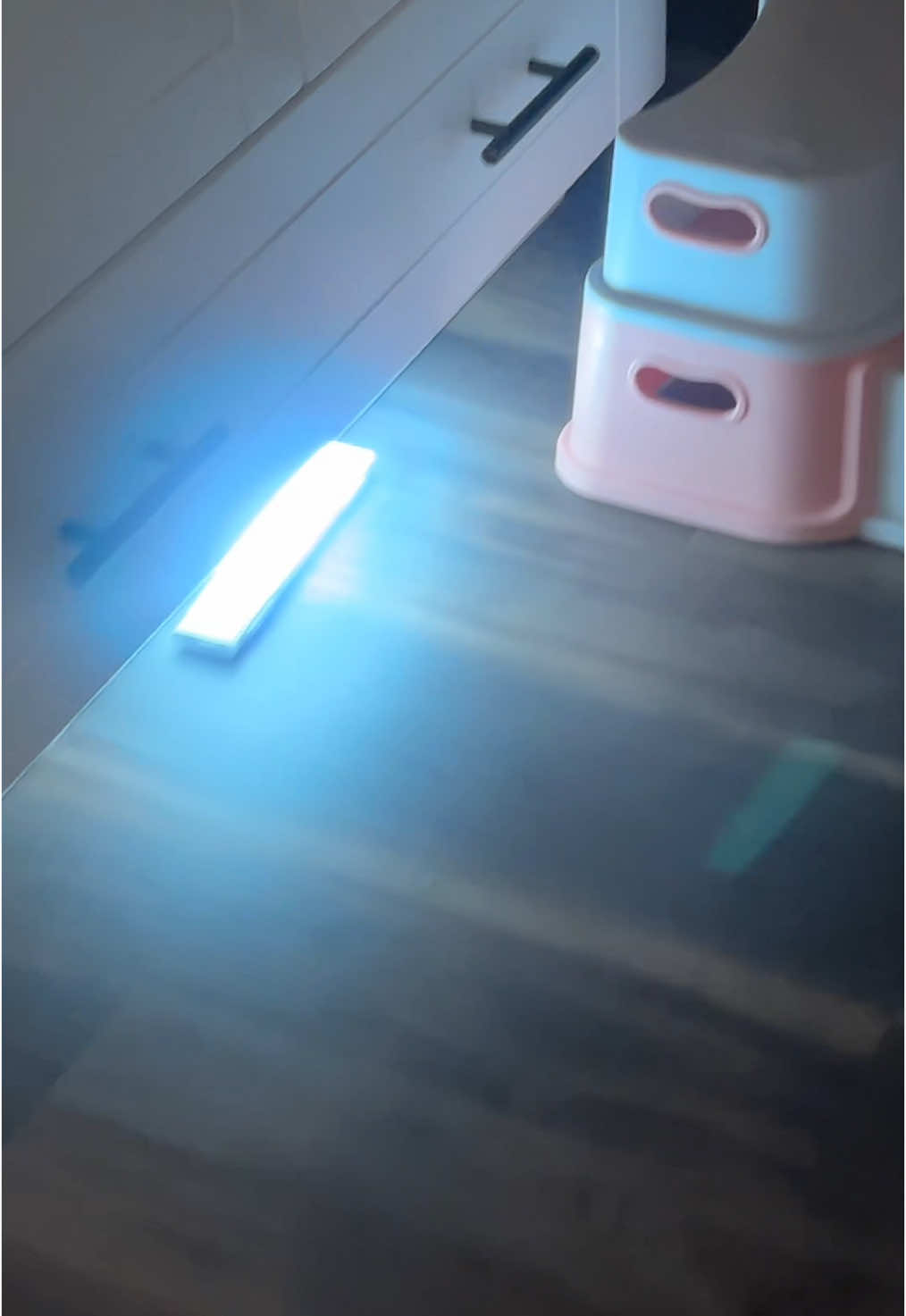 These are great to help littles get over the dark! #smarthome #sensorlights #fashiontiktok #motionsensor #nightlight 