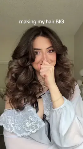 UNPIN MY CURLS WITH ME 🤩 amazing hair reveal at the end!! I fear this may have to be a new series because I don’t think this hair is big enough. It can be bigger. Always bigger. #notsophiesilva #hairtok #hair #hairtutorial #80s #70shair #80shair #dysonairwrap 
