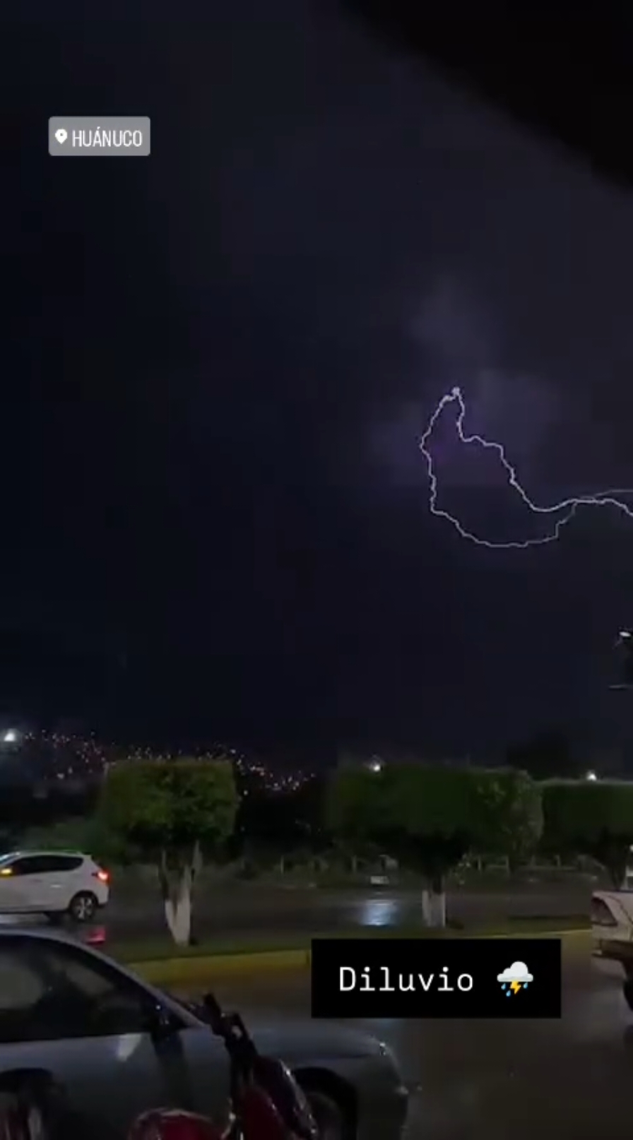 que miedo!!! diluvio en HUÁNUCO, ENTRE TRUENOS Y RELÁMPAGOS... QUE  LLUVIA TAN FUERTE ⛈️ #huanuco  #huanuco_perú❤️ #huánuco  #huánuco_perú🇵🇪 