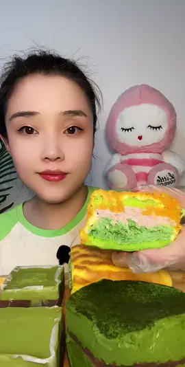 Comment which flavor you like the most ^^ #ancungtiktok #nauancungtiktok #asmr #asmrsounds #asmrvideo #mukbang #mukbangeatingshow #mukbangasmr #eatingsounds #viral #xuhuong #fypシ #green #blackpink #brown #cake #cookingtiktok #mochi #mochilovers❤️🖤 #douyin #douyinmukbang #kwai #chocolate #cheese #matcha
