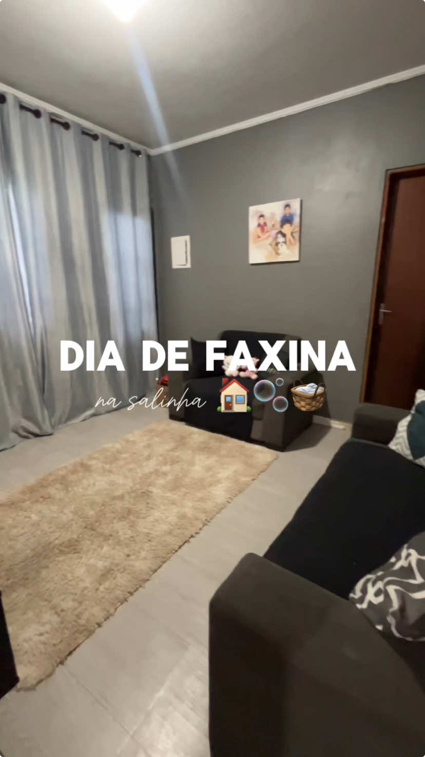 Limpando a sala comigo 🏠🫧 . . . #limpieza #donadecasa #limpezasatisfatória #limpandoacasa #asmr #limpezadecasa 