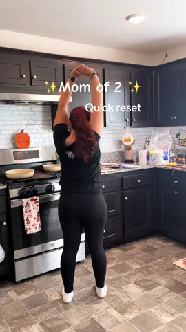 Quick little reset ✨🫶🏻 #mom #momlife #workingmom #MomsofTikTok #momtok #mommotivation #motivation #cleaning #cleaningtok #momoftwo #momoftwoboys #reset #resetcleaning 