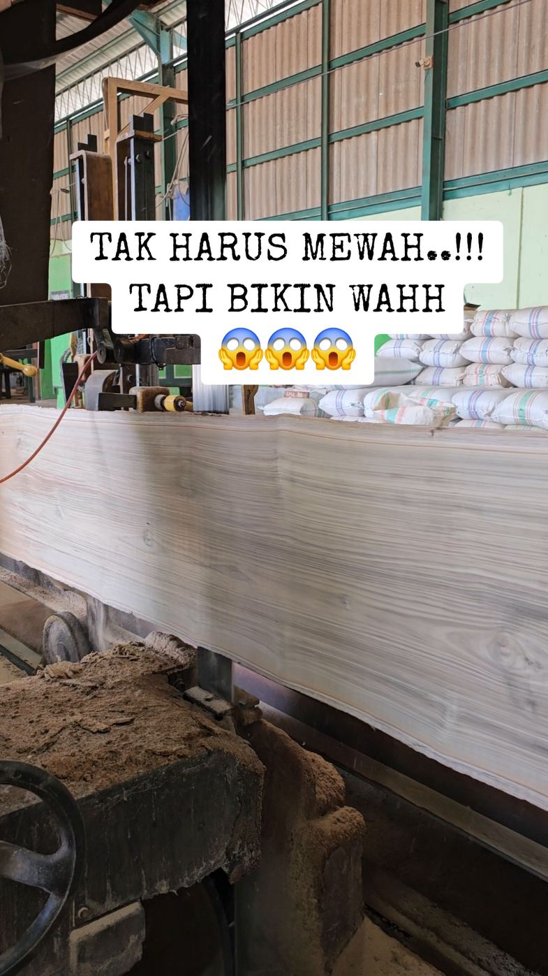 Tak harus mewah..tpi bikin WaH 😱😱#jati #kayujati #kayu #papan #pintu #mulus 