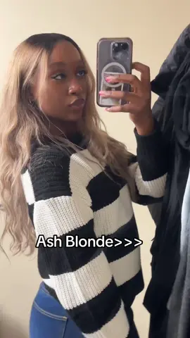 This was my first time trying a blonde and im in love 😍😍 #fyp #hairtok #wig #blackfriday #tiktokshopblackfriday #tiktokshopcybermonday 