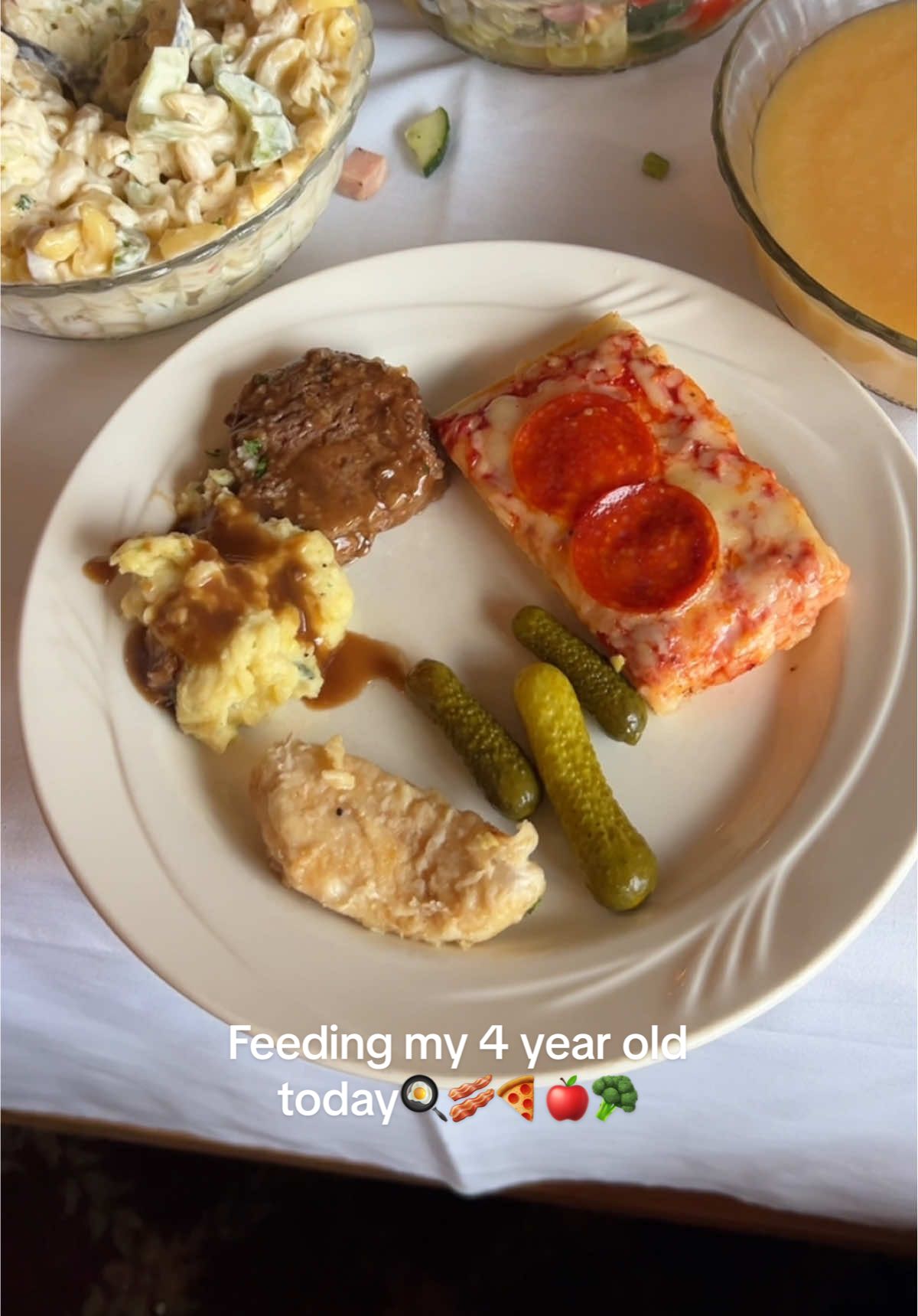 rice belongs in meatloaf🍳🥓🍕🍎🥦 #wmkeiad #kideating #kidbreakfast #kidlunch #kiddinner #kidfood #funfood #realisticdinners #realisticmeals #easydinners #easymeals #meatloaf 