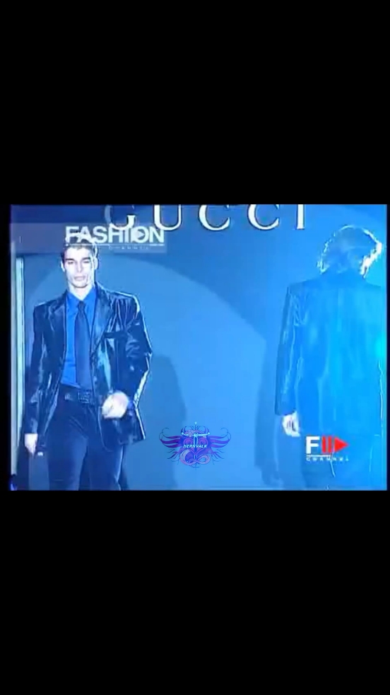 Nikitas Venizelos - Gucci Fall 1995 Milan - #NikitasVenizelos #JasonLewis #pslgod #pslgods #mogger #moggers #model #topmodel #SuperModel #90smodel #malemodel #Runway #runwaywalk #runwaymodels #fashion #aura #darktriad #darktriadclassic #ghostmaxxing #auramaxxing #mysteriousmaxxing 