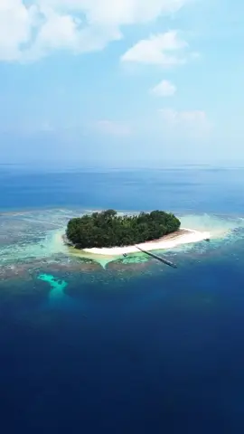 Pulau kecil karimunjawa 🏝️ #karimunjawa #fypage #foryou #beautifulland 