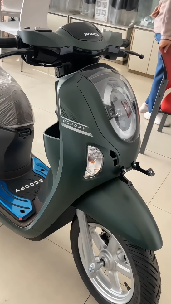 kenalin nih Scoopy 2025 😎🤩 info pemesanan 083847451263 hanya melayani wilayah Surabaya Sidoarjo dan Gresik  #honda #hondaterbaru #surabaya #scoopy #terbaru #2025 #scoopy2025 #scoopyterbaru #fypage #honda #hondajawatimur #promo 