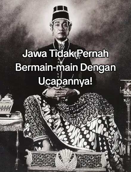 Tidak hanya seorang Raja, falsafah ini berlaku untuk diri sendiri (masyarakat pada umumnya) untuk bijaksana dengan ucapan dan keputusannya (tidak mlenca-mlence). Orang akan dihormati karena perilaku yang tercermin dari kata-katanya, karna dari tutur kata kita bisa menilai seseorang. #dolankediri #jawaquotes #katakatajawa #jawapride🔥 #jawa #jawapride #rajajawa 