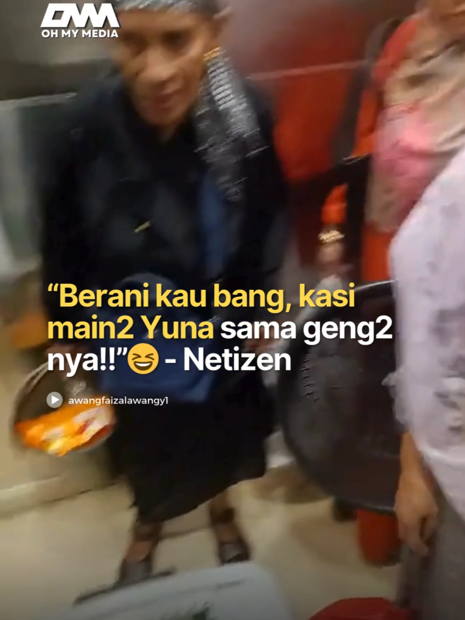 Caringnya nya la bah nenek, ular pun ditanya tidur kau🥹. Semoga sihat-sihat selalu semua🥰.  #ohmymedia #ommbest #ommmedia #nenek #ular #viral #videoviral