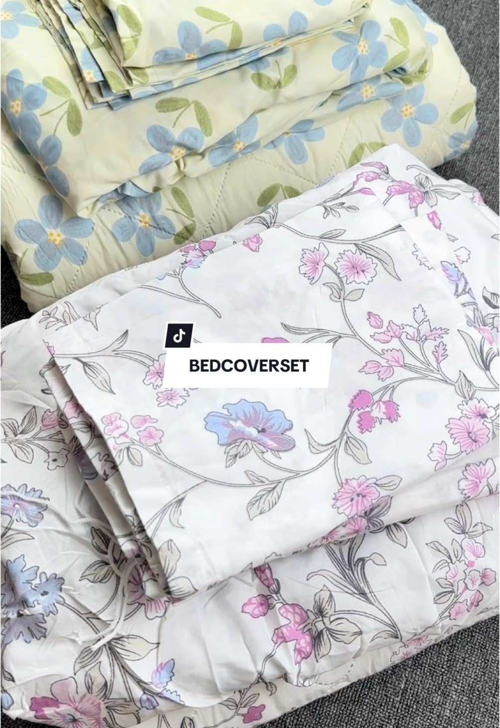 Membalas @NurNovitriii bedcoverset 100ribuan bikin kamar berubah jadi aesthetic!🥹🤍 #bedcoverset #longervideos #spreiaesthetic #bedcover  