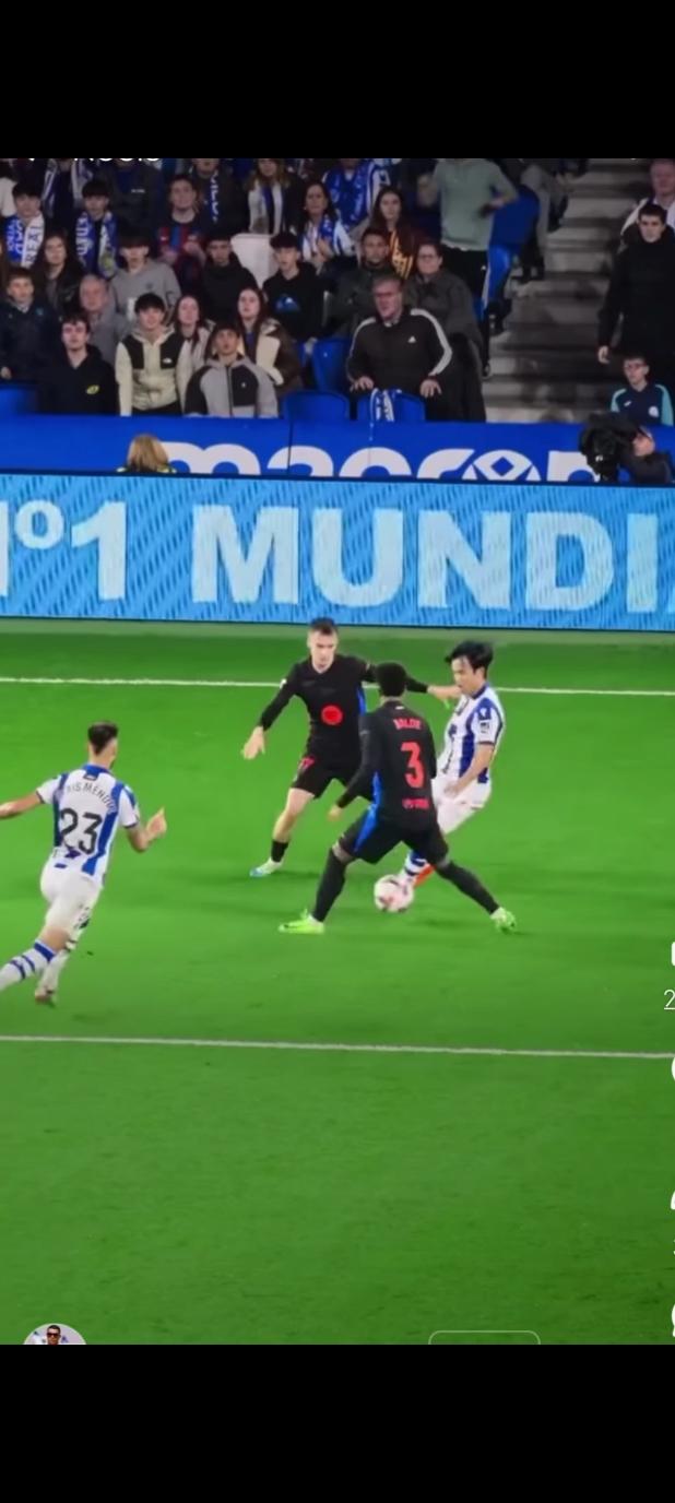 All the dribbles of the player Takefusa Kubo against Barcelona.      takefusa kubo  Vs Barcelone All the dribbles of the player Takefusa Kubo against Barcelona #برسا #برشالونة #barcelona #w #kubo #takefusakubo #player #footballplauers #footballtiktok #footballtogether #realsocidad #barcalona #barca #vs #championsleague #vinicius #viniciusjunior   