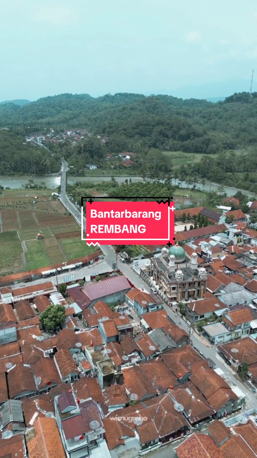 Izin melintas di atas pusat desa Bantarbarang. 📍Desa Bantarbarang, Kecamatan Rembang, Purbalingga #desabantarbarangrembang #rembangpurbalingga #purbalingga #purbalinggaperwira #fyp