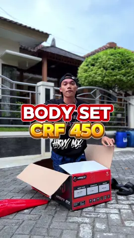 Body set idaman para riders supermoto niihh!!  Kira-kira satu set body CRF 450 kalian bakal dapet apa ajaa??  Langsung aja simak video unboxing ini boskuu #bodyset #crf #crf450 #supermoto #modifikasi #harvymx #fyp #foryou #4u 